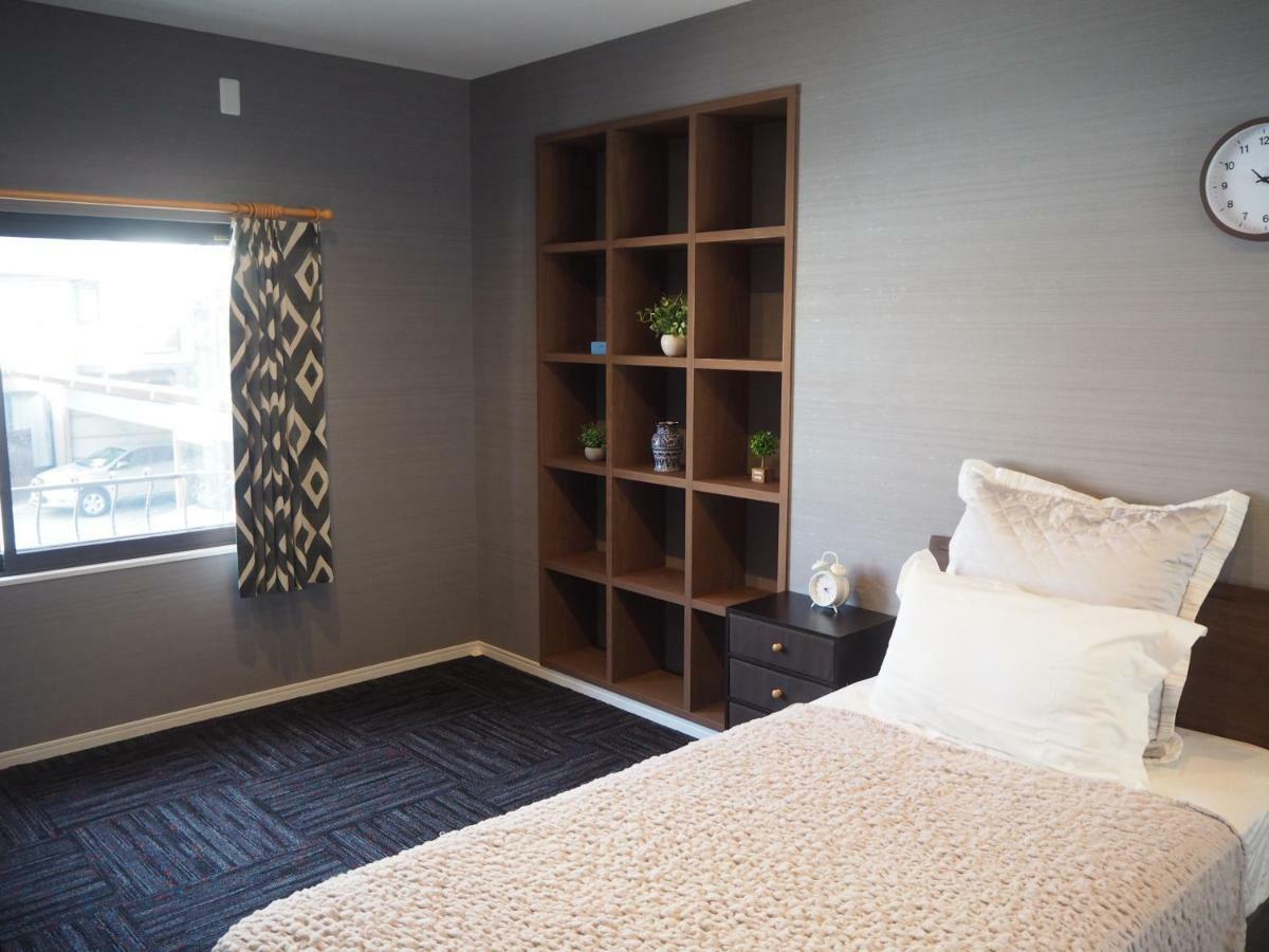 Guest House Bostons Ніїґата Екстер'єр фото